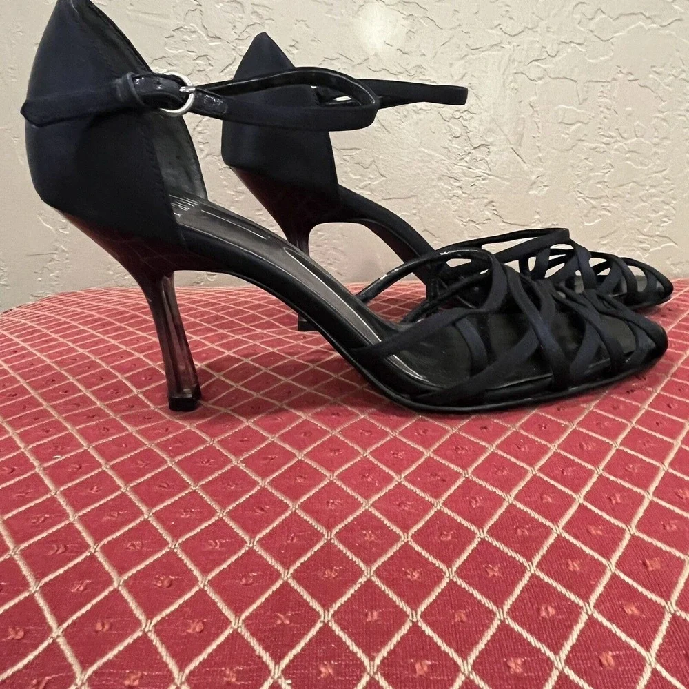 Linea Paolo‎ Black Satin Formal Strappy Ankle Sandals Heels Round Toe Party 7.5